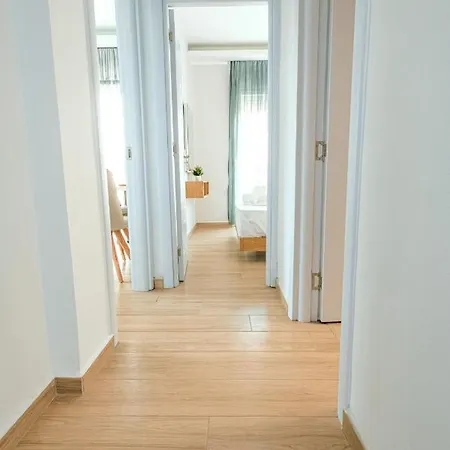 Design Efharis Apartment